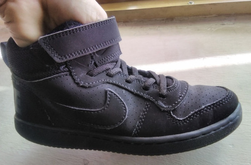 Zapatos Botas Nike Negras Para Niños Talla 2y 