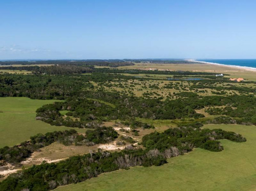 Lote En Las Garzas De 2400 Mt2