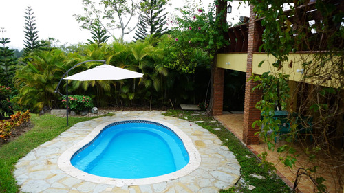 Vive El Sueño En Jarabacoa: Villa De Lujo Con Vistas A La Montaña Y Picuzzi Climatizado