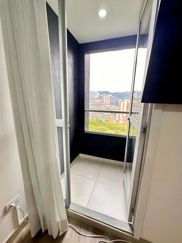 Apartamento En Venta En Las Lomitas. Cod V18972
