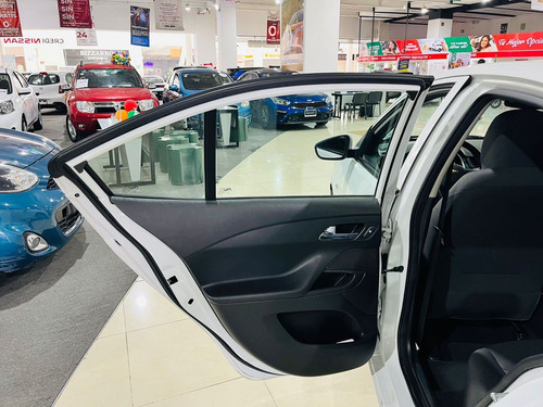 Chevrolet Aveo Hatch 1.6 Ls Mt