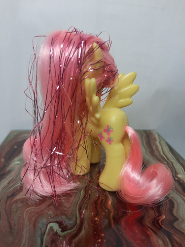 My Little Pony Fluttershy Ojos Tristes Con Tinsel G4