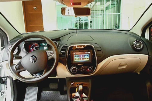 Imagem 9 de 10 de Renault