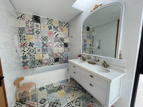 Imagen 8 de 25 de Amplia Casa En Venta Sector Exclusivo Chicureo