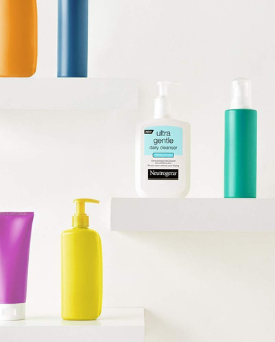 Limpiador Neutrogena Ultra Gentle Daily 355 Ml Para Personas