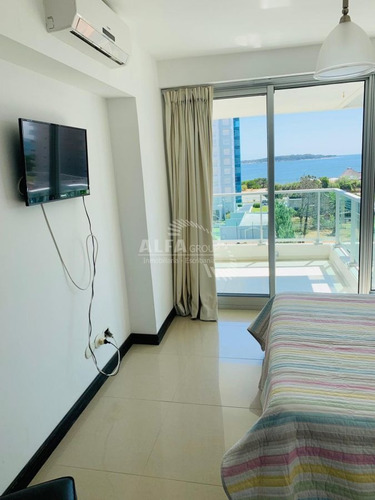 Imagen 2 de 28 de Venta De Hermoso Apartamento A Metros Del Mar