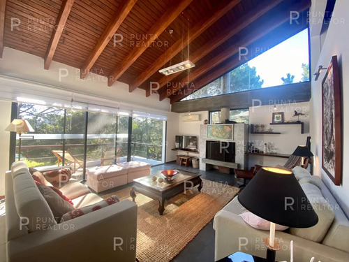 Casa En Alquiler Anual, De 4 Dormitorios, Arenas De José Ignacio, Uruguay