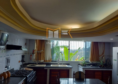 Casa En Venta Urbanización El Araguaney , Vía El Junquito , Caracas