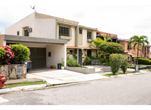 Casa En Venta Urb. Parque Mirador, Valencia Mr- 5687009