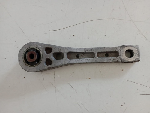 Soporte Central Trasmision Jetta Mk6 10-17 (Usado)