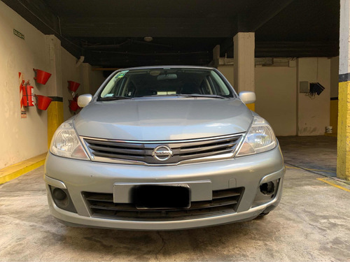 Nissan Tiida 1.8 Visia 2010