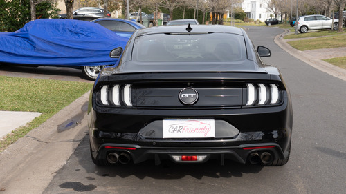 Ford Mustang 5.0 Gt 421cv