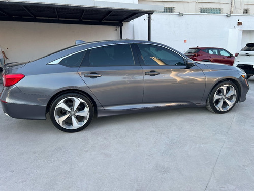 Honda Accord 2.0 Touring At