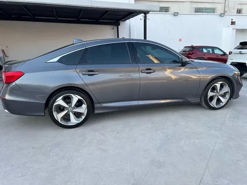 Honda Accord 2.0 Touring At
