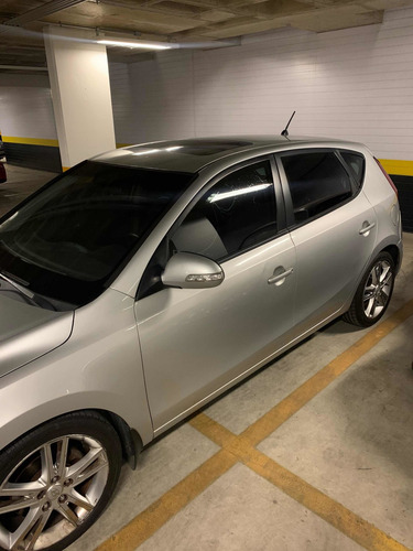 Imagem 1 de 8 de Hyundai I30 2010 2.0 Gls Aut. 5p