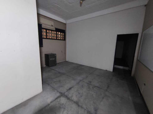 Se Vende Local Comercial En Piedra Azul