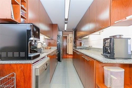 Departamento En Venta De 4 Dorm+2 Est+1 Bod En Las C