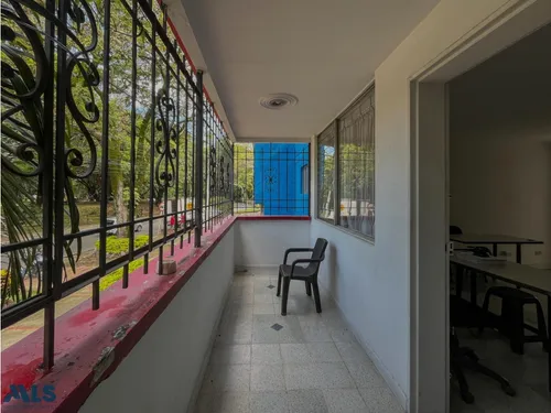 Apartamento En Laureles(mls#247740)