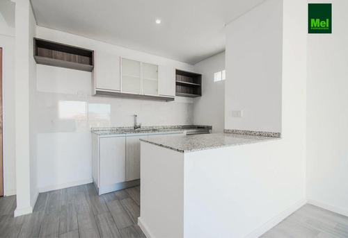 Imagen 4 de 18 de Excelente 2 Amb Al Contrafrente En Venta Con Renta