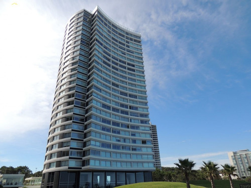 Imagen 29 de 30 de Tiburón 3. Playa Brava. Punta Del Este. Frente Al Mar. - Punta Del Este Brava