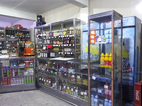 Imagen 5 de 14 de Casavenezia Br Vende Fondo De Comercio De Licoreria Calle Guaicaipuro