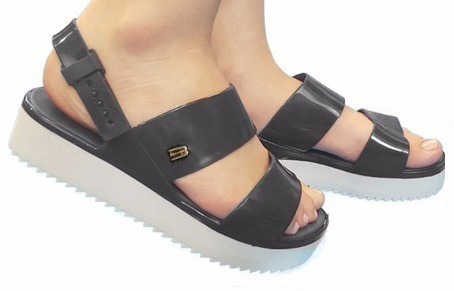 Sandália Feminina Melissa Plataforma Anabela Tratorada | Mercado Livre