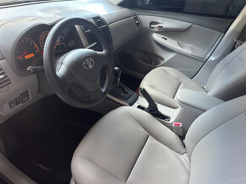 Toyota Corolla 1.8 16v Xli Flex Aut. 4p