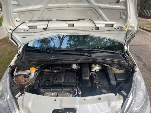Peugeot 208 1.5 Allure Touchscreen