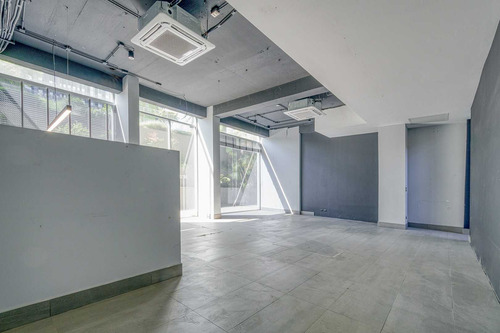 Local Con De Dos Niveles - Remodelado. (102757)