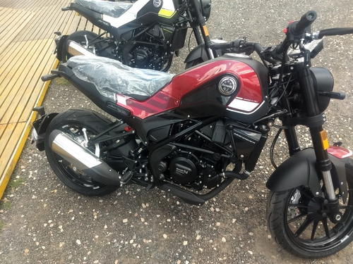 Benelli Leoncino 250 En Sbk Motos