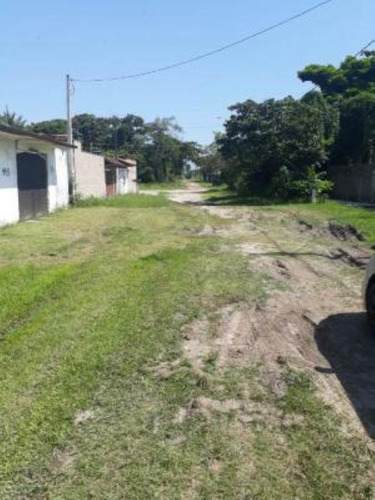 Imagem 8 de 11 de Casa Na Praia Com 1 Quarto, Espaço Pra Piscina. Itanhaém
