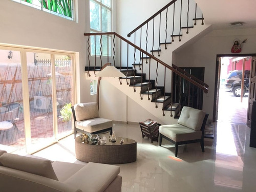 Imagen 2 de 14 de Casa Lomas Del Country Club Guataparo