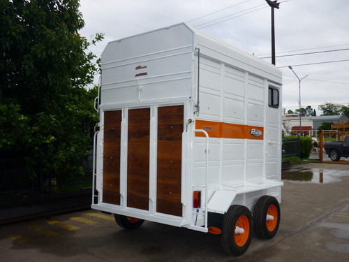 Imagen 11 de 15 de Acoplado Carro 6 Cheques Cerrado Trailer 2 Caballos Batan