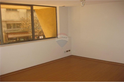 Imagen 4 de 7 de Venta Oficina Santiago Centro