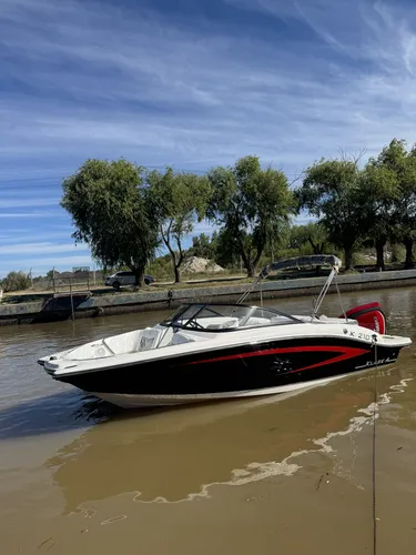 Klase A K210 Evinrude 150 Hp G2