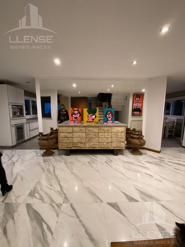Casa 6 Ambientes 3 Plantas Con Ascensor Venta Alquiler Abril