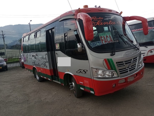 Buseta Hino 300 Dutro