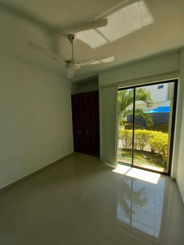 Imagen 14 de 19 de Moderna Casa Con Muy Buenos Acabados En Conjunto Gran Oportu