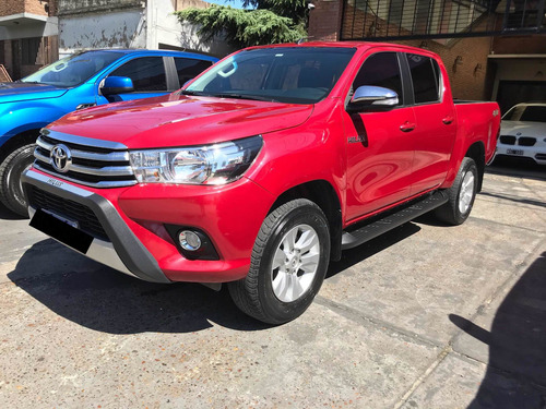 Toyota Hilux 2.8 Cd Srv 177cv 4x4 At 2017