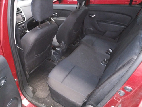 Imagen 9 de 25 de Renault Sandero Privilege 1.6 2015, Concesionario Oficial Lp