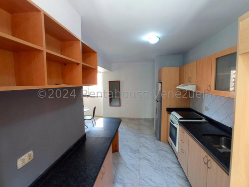 Juan Carlos González. Renta House Carabobo Vende Apto. Res. Titanium Urb. La Trigaleña Parte Alta Valencia Mls #24-19985 Rah/jcg.