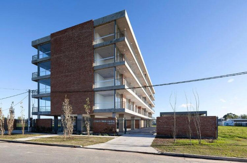 Departamento En Venta 3 Dormitorios Condo Tierra Fisherton