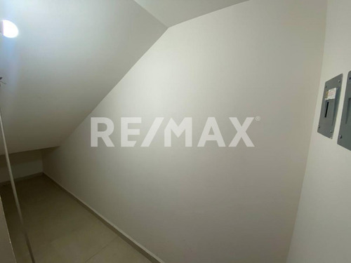 Imagen 12 de 30 de Casa En Renta - (2)