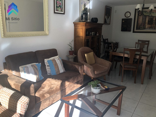 Apartamento 2 Dormitorios, 2 Baños, Garaje