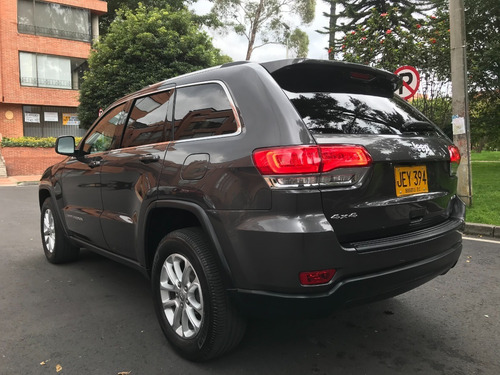 Jeep Grand Cherokee Laredo 3.6 V6