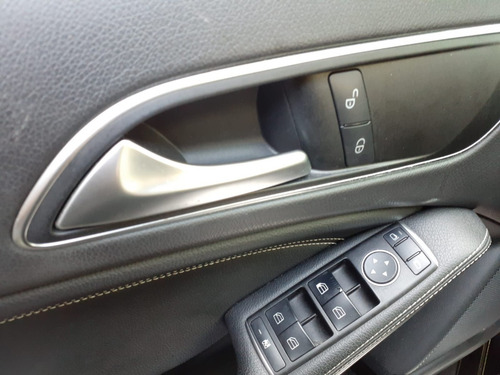 Imagem 11 de 15 de Mercedes Benz