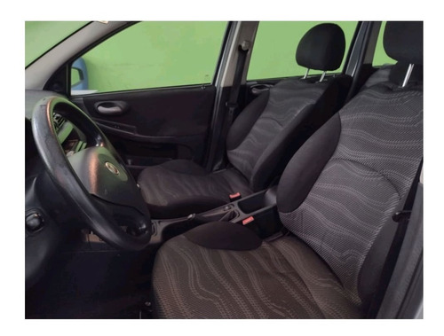 Imagem 10 de 11 de Fiat Stilo Attractive 1.8 8v Flex
