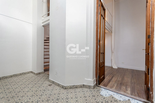 Reciclado Por Arquitecto. Techos Altos, Luz Natural Y Detalles Únicos. Ubicación Estratégica.