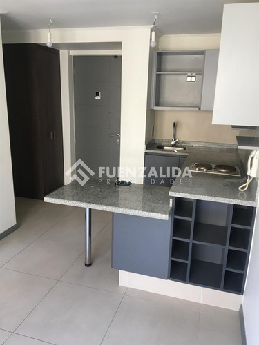 Departamento En Venta De 1 Dorm. En Concepción