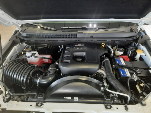 Imagen 6 de 18 de Chevrolet S10 Pick-up Ls Cabina Doble 4x2 2.8td Manual 2023